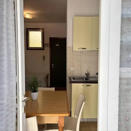 With Side Sea View * ביביונה