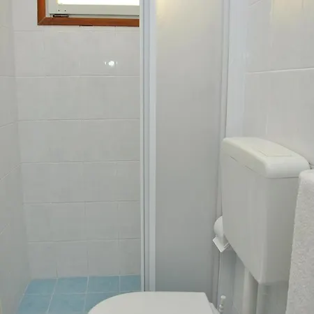 아파트 With Side Sea View *