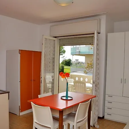 Apartment With Side Sea View Bibione