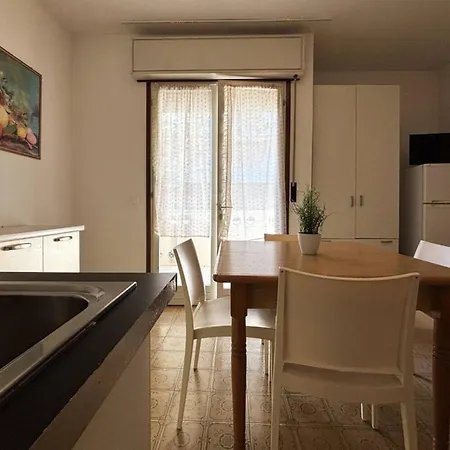 With Side Sea View Διαμέρισμα