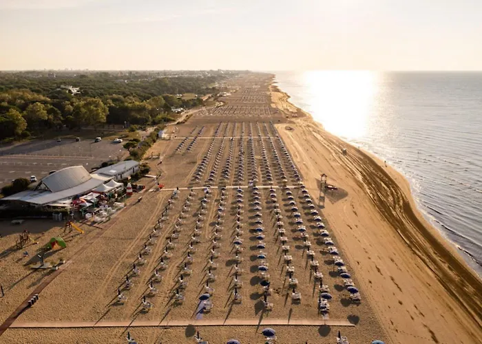 With Side Sea View Apartmán *